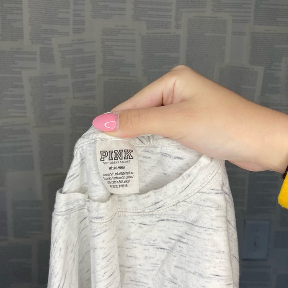 PINK brand long tee-shirt ⚠️BUNDLE⚠️ - Picture 10 of 10